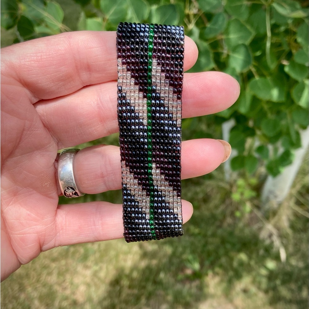 Artisan beaded bracelet 7 inches